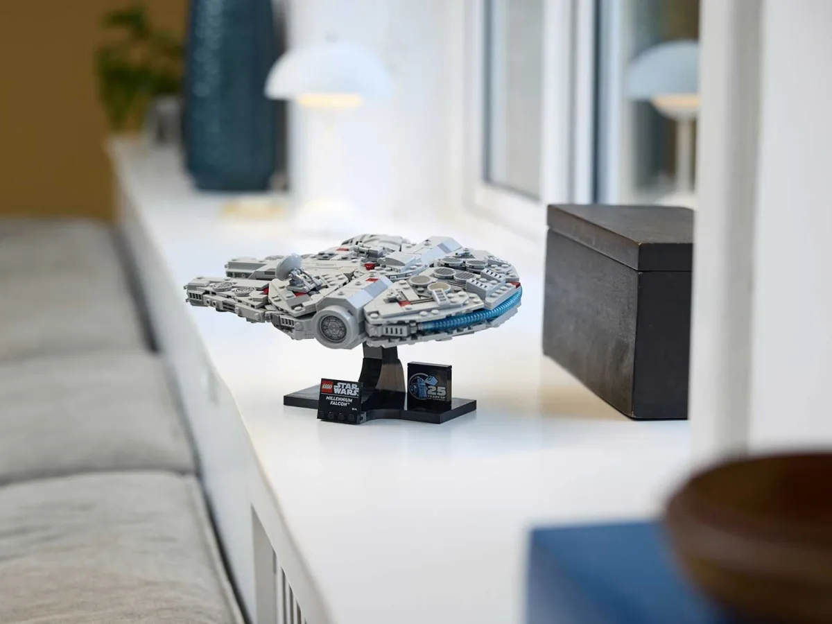 Конструктор Star Wars Сокол Тысячелетия 75375, 921 деталь — фото 12 из 12