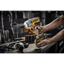 Аккумуляторный гайковерт DeWALT DCF961NT