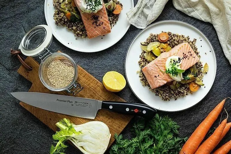 Нож поварской F. DICK Premier Plus Chef's Knife (81447212), лезвие 21 см — фото 3 из 4