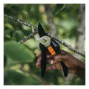 Секатор садовый Fiskars Solid P121, плоскостной (Bypass), для живых побегов (1057160)