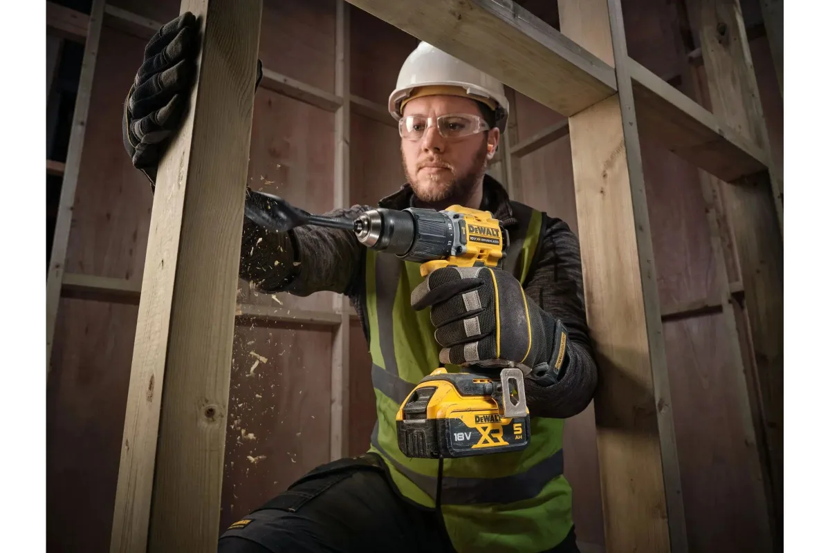 Аккумуляторная ударная дрель-шуруповерт DEWALT DCD799D2T — фото 8 из 9