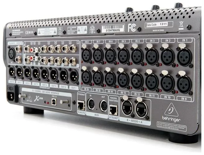 Цифровой микшер Behringer X32 PRODUCER, 32 вх+8 возвратов, 17 фейдеров, 22 аналоговых вх/14 вых — фото 9 из 11