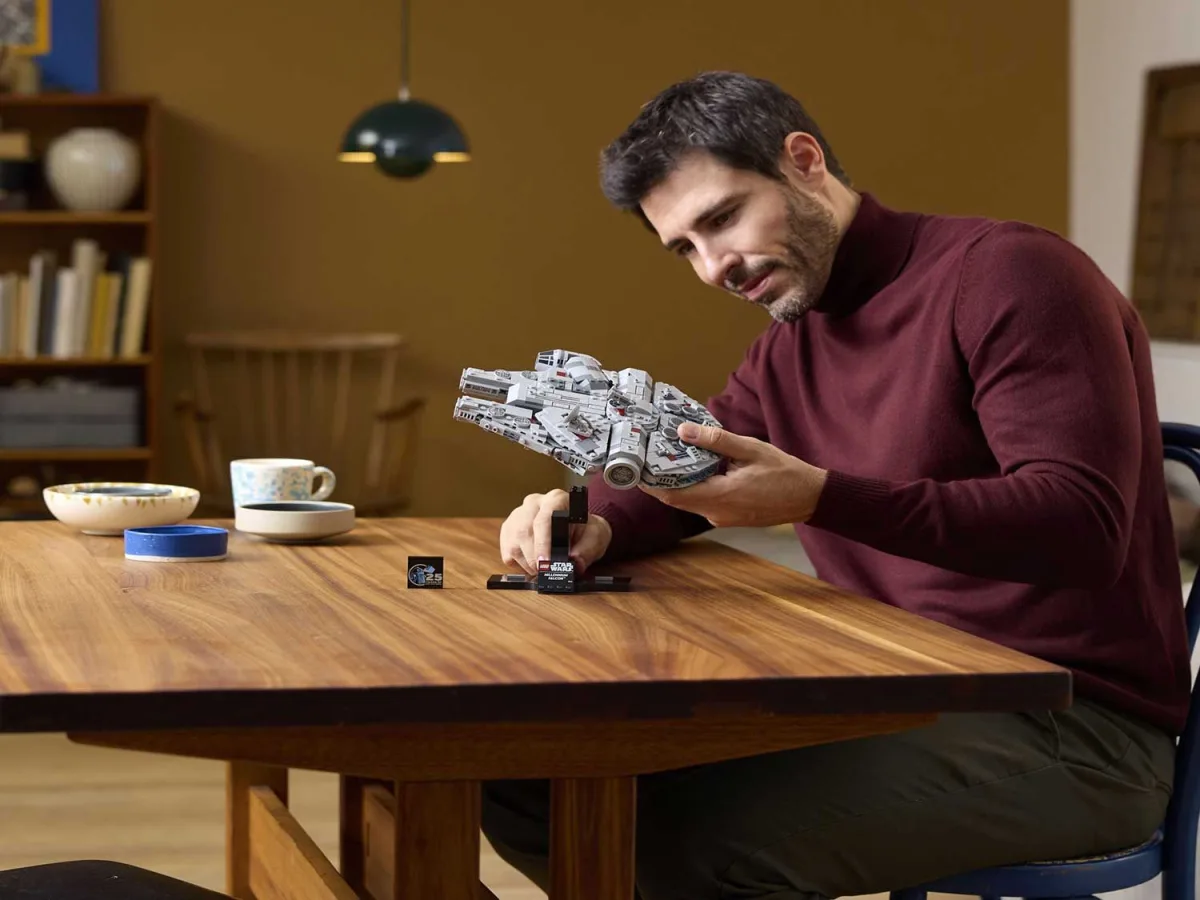 Конструктор Star Wars Сокол Тысячелетия 75375, 921 деталь — фото 10 из 12