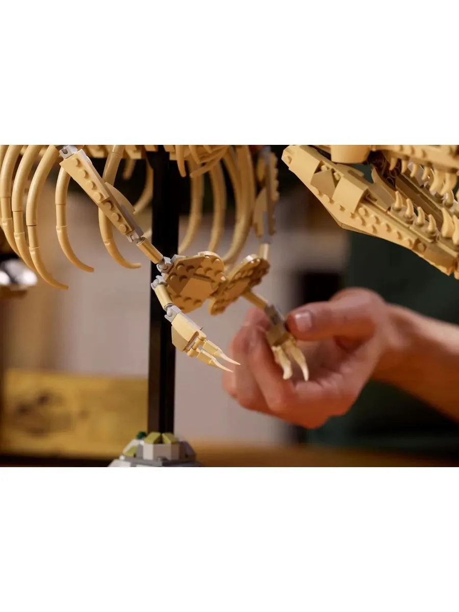 Конструктор JURASSIC WORLD Dinosaur Fossils: Tyrannosaurus rex(Окаменелости динозавров: Тираннозавр рекс) 76968, 3145 деталей — фото 10 из 12