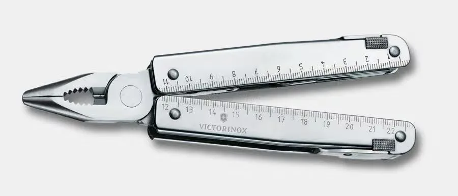Мультитул Victorinox Swiss Tool X Plus Ratchet 3.0339.N, 38 функций, серебристый — фото 3 из 3