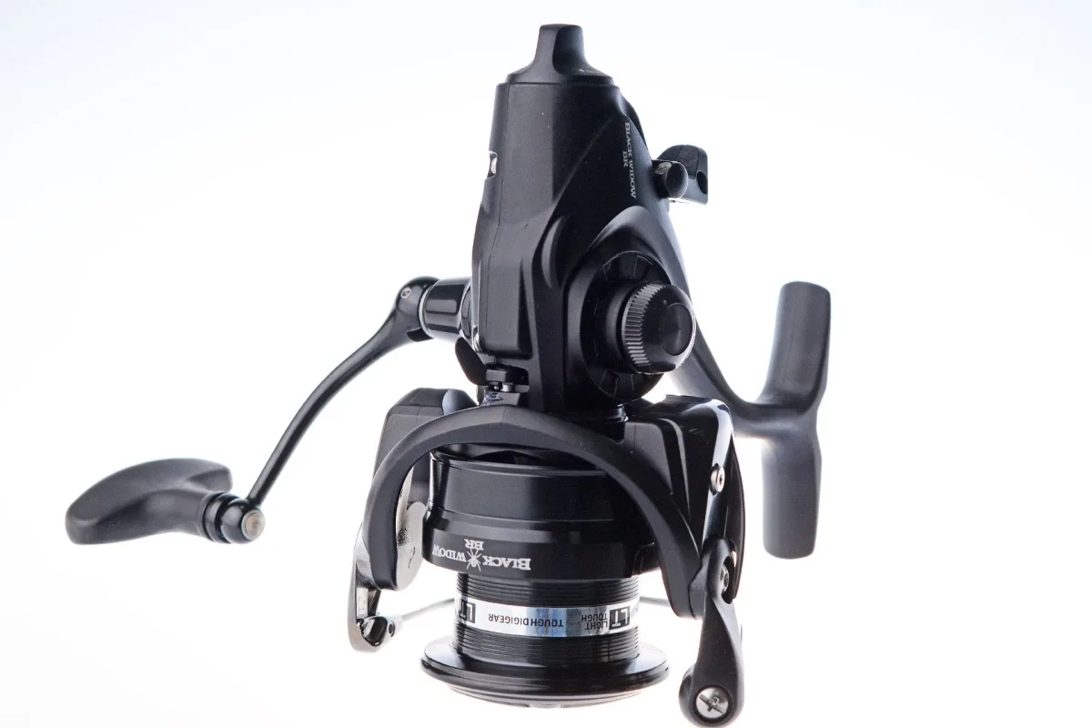 Катушка безынерционная Daiwa Black Widow BR LT 4000-C — фото 6 из 9