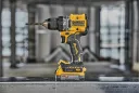 Аккумуляторная дрель-шуруповерт DeWALT DCD800E2T