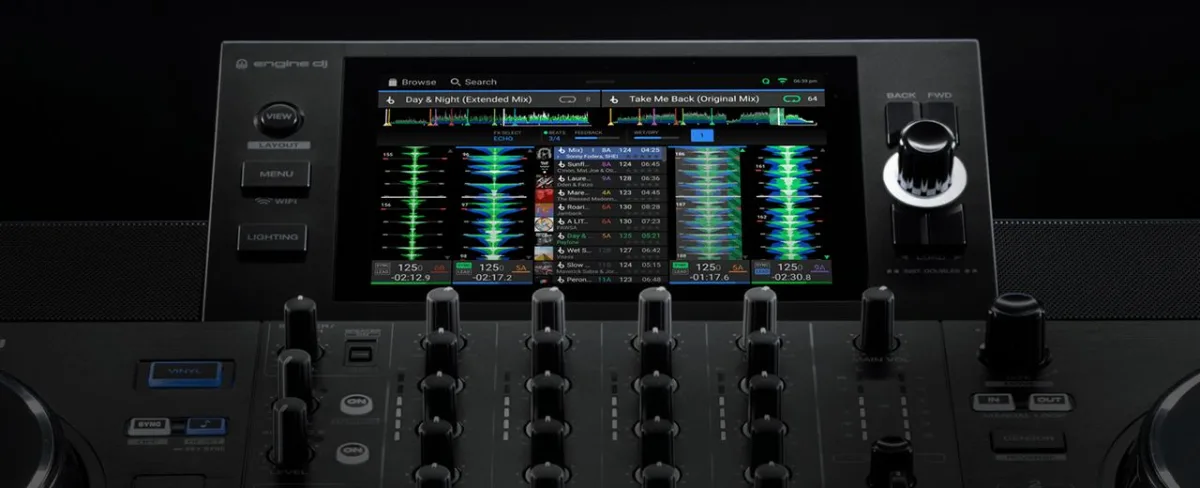 DJ контроллер Denon SC Live 4 — фото 7 из 12
