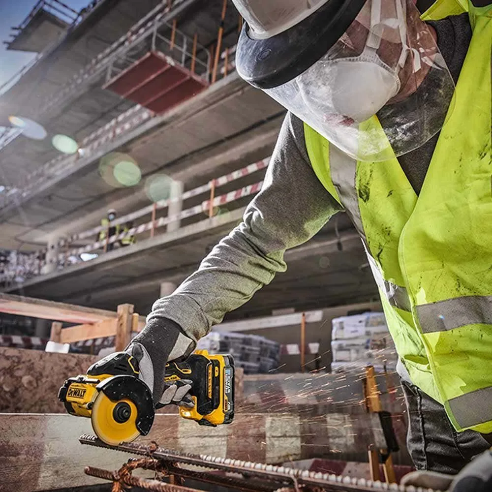 Дисковая пила DeWALT DCS438N-XJ — фото 6 из 7