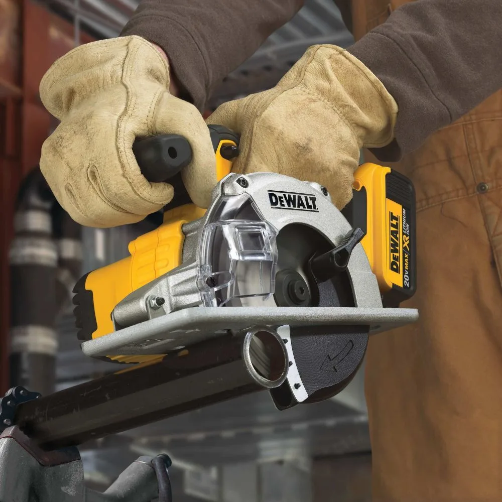 Аккумуляторная дисковая пила DeWALT DCS373NT — фото 8 из 8