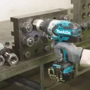 Аккумуляторный бесщеточный ударный гайковерт Makita DTW1001Z (без АКБ и ЗУ)