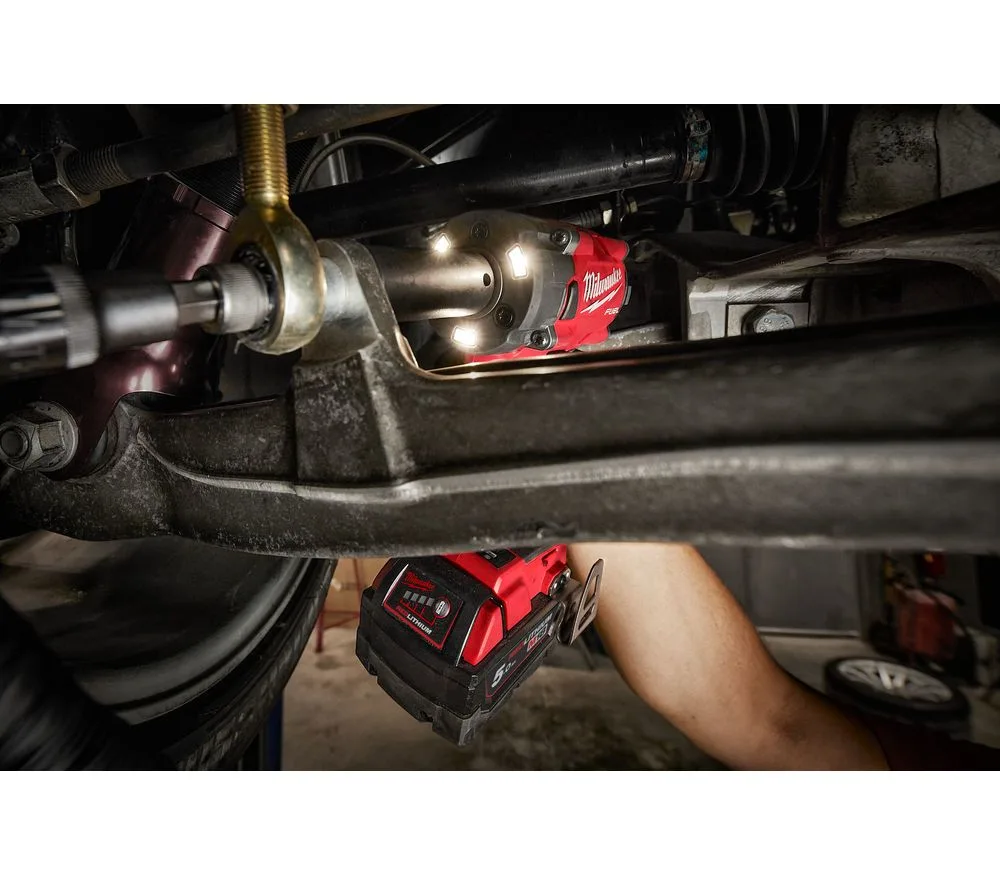 Гайковерт Milwaukee M18 FIW2P12-502X 4933478447 (с 2-мя АКБ, кейс) — фото 12 из 12