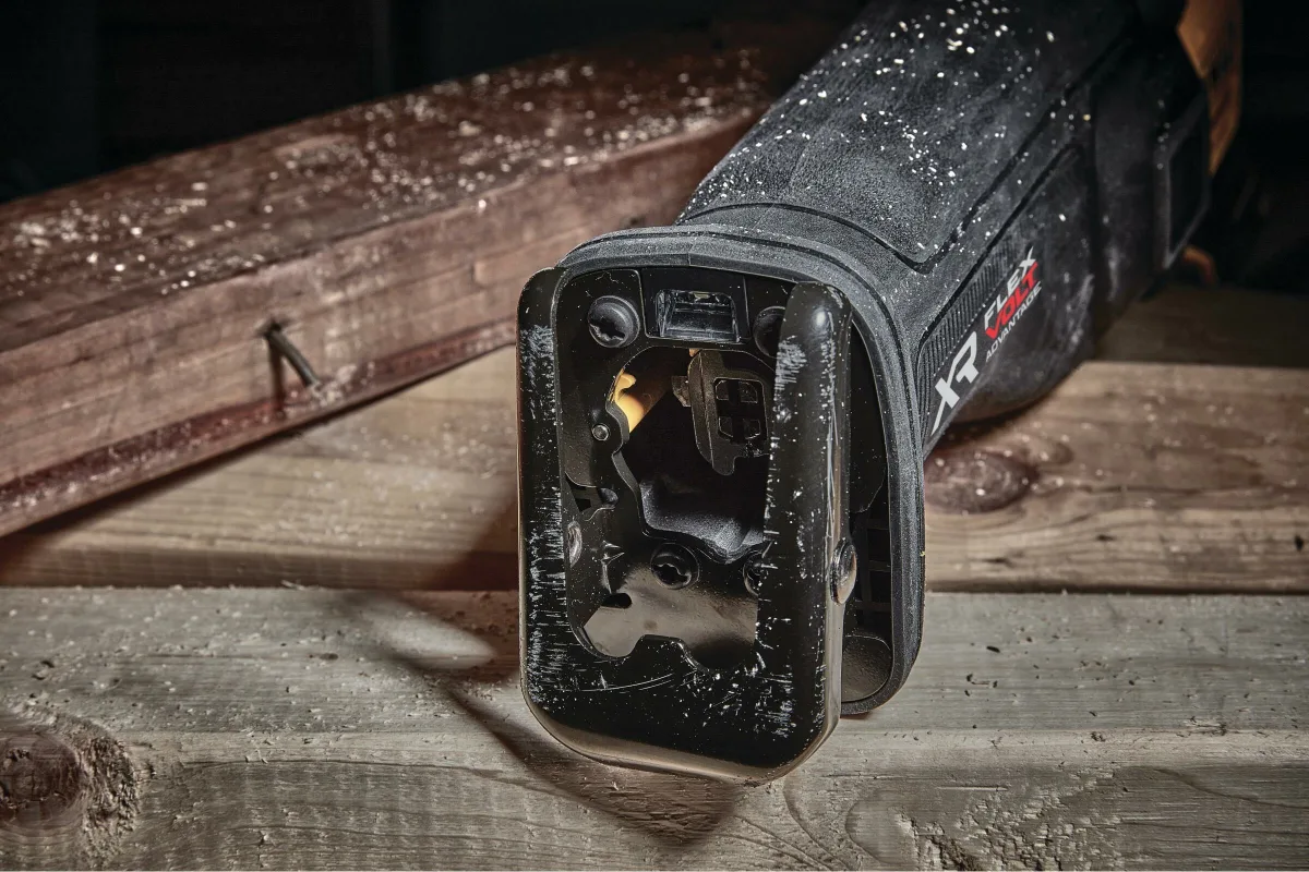 Аккумуляторная бесщеточная сабельная пила DeWALT DCS386H2T — фото 5 из 9