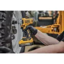 Аккумуляторный гайковерт DeWalt DCF891P2T, с 2 АКБ 5 Ач и ЗУ, в кейсе