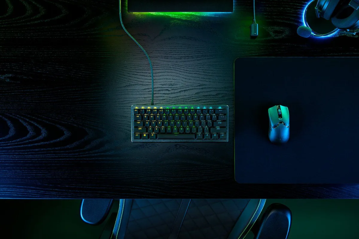 Проводная оптико-механическая игровая клавиатура Razer Huntsman V3 Pro Mini Razer (Analog Optical Switches Gen-2), черная, французская раскладка — фото 9 из 9