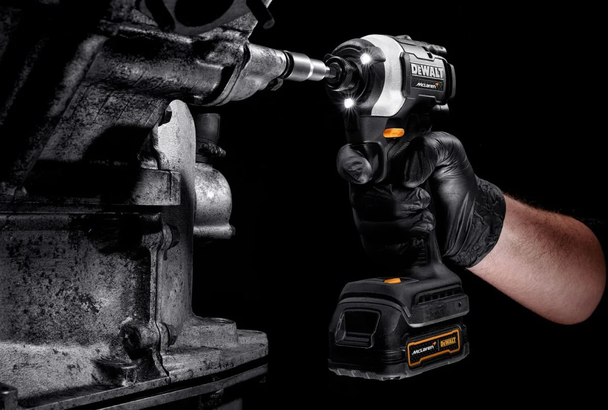 Аккумуляторная дрель-шуруповерт DeWALT DCF85ME2GT — фото 6 из 10