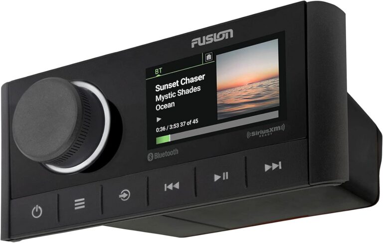 Garmin Fusion Apollo RA670 Морская развлекательная система с цифровой обработкой