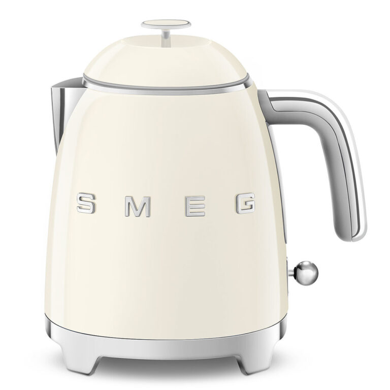 Чайник Smeg (KLF05CREU), кремовый