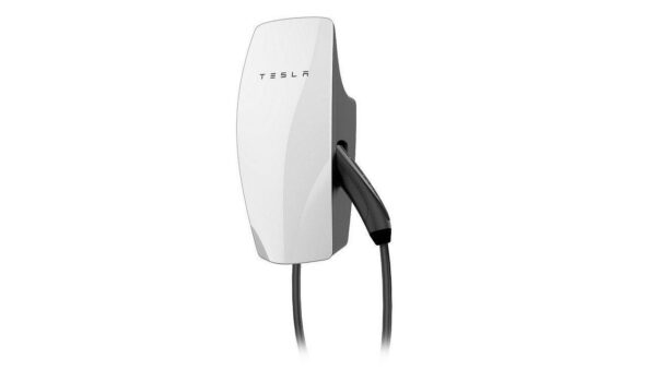 Зарядная станция для электромобиля Tesla Wall Connector
